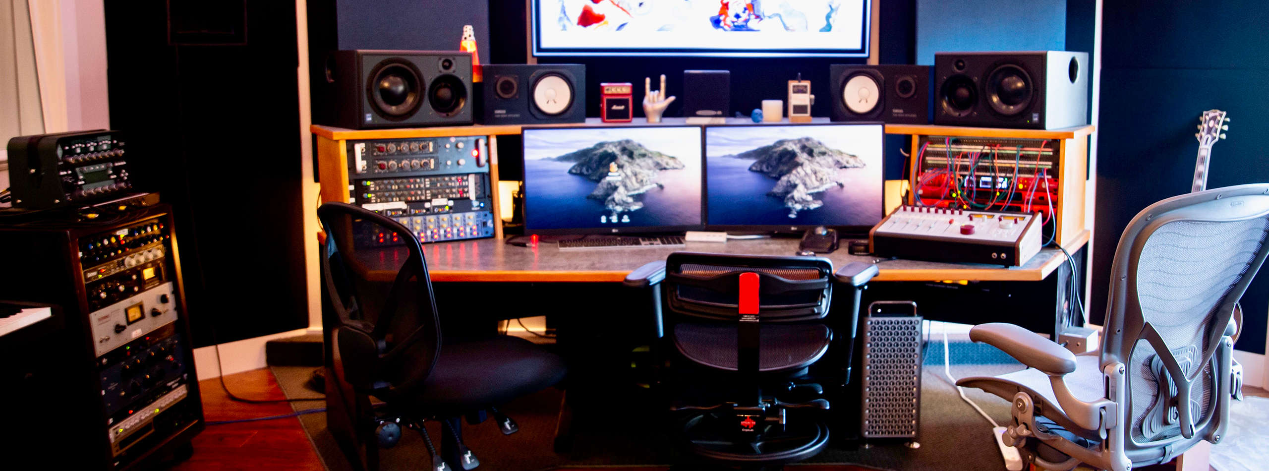 Brian Howes desk setup Brian Howes desk setup